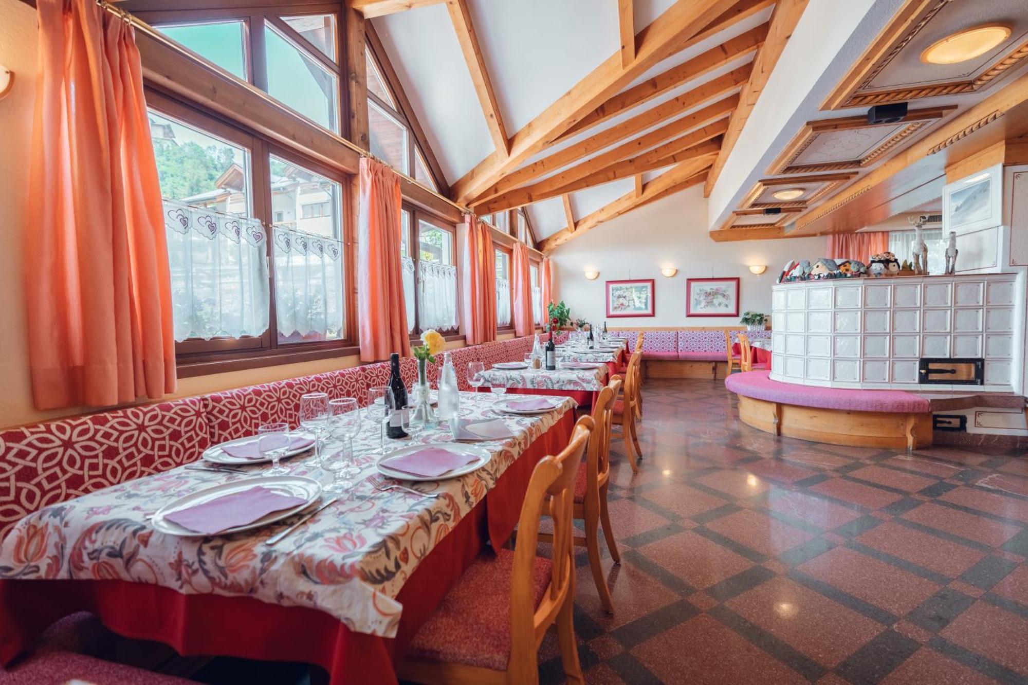 Aparthotel Des Alpes Cavalese Dış mekan fotoğraf