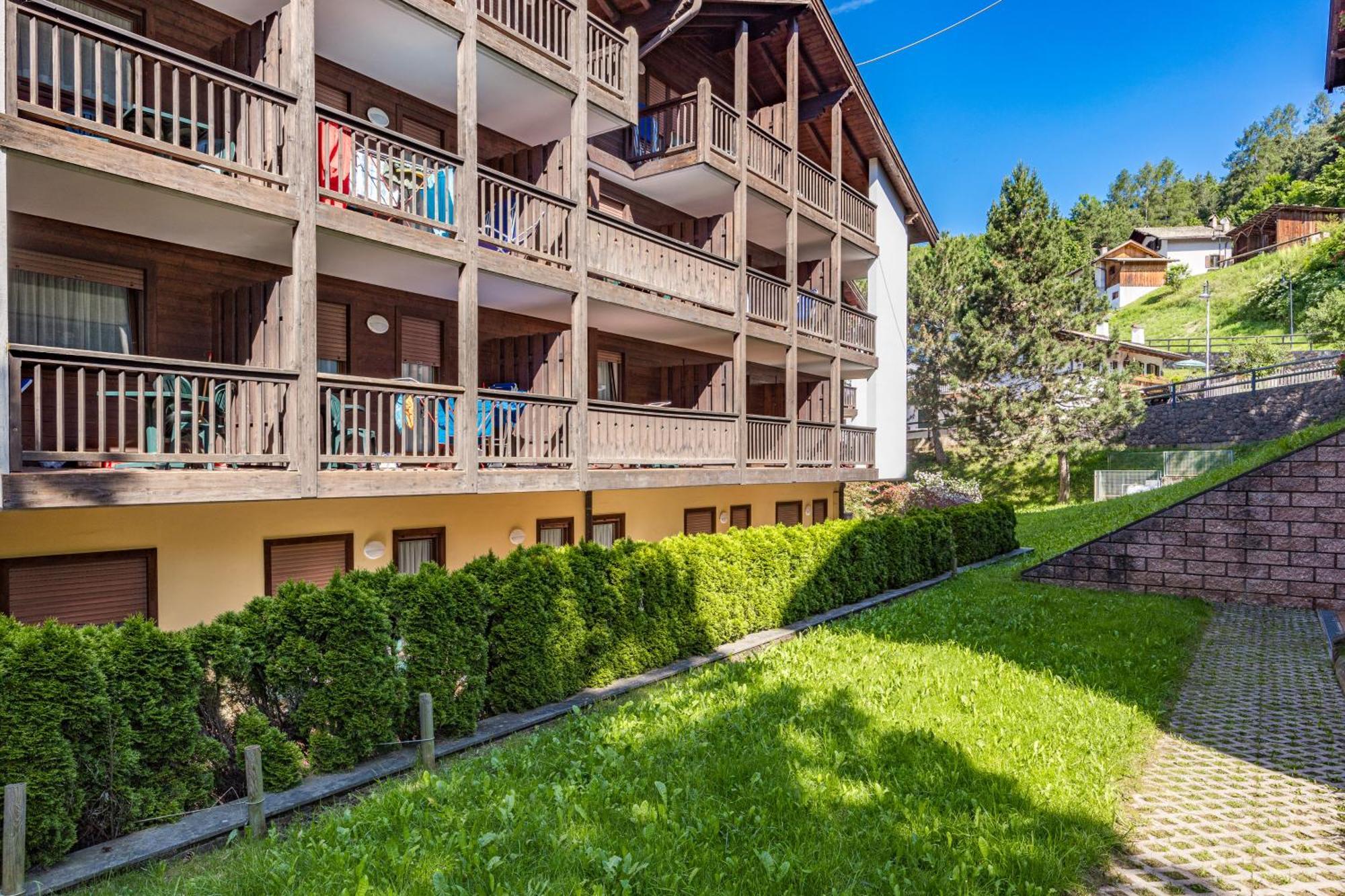Aparthotel Des Alpes Cavalese Dış mekan fotoğraf