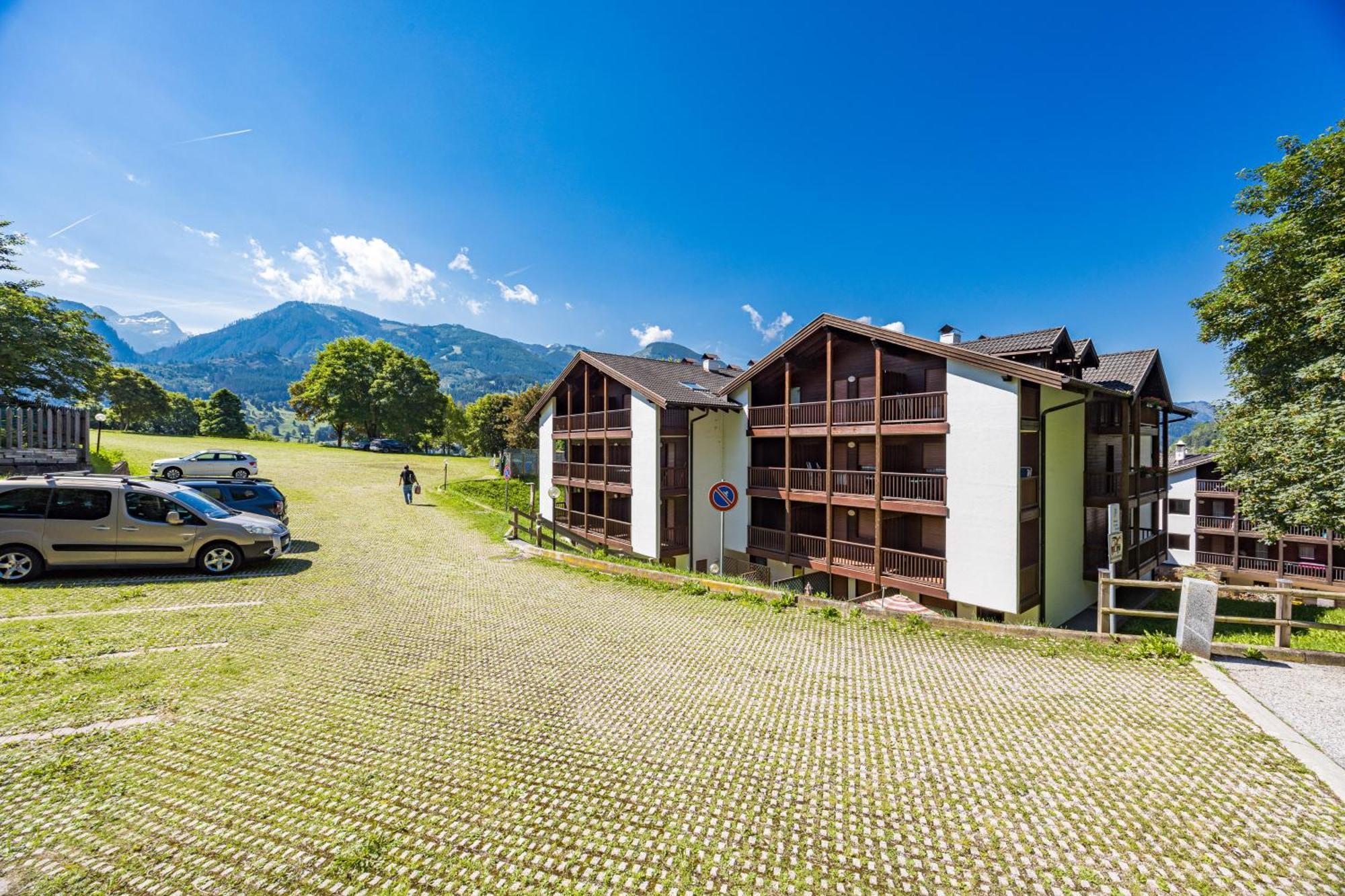 Aparthotel Des Alpes Cavalese Dış mekan fotoğraf