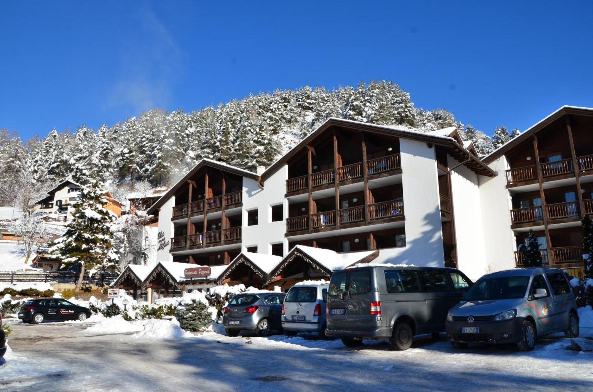 Aparthotel Des Alpes Cavalese Dış mekan fotoğraf